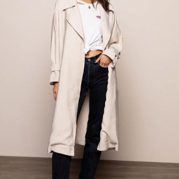 Camel Trench Coat Size Small - Picture 3 of 3